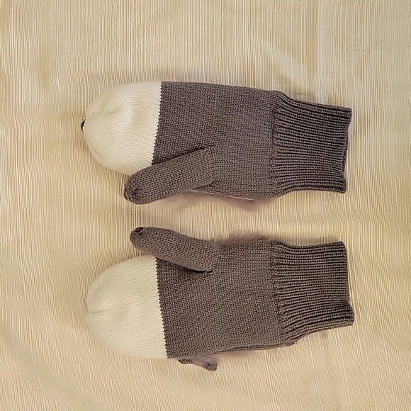 Fashion by MiraBeau Fox Mittens With Thumbs - Picture 2 of 4